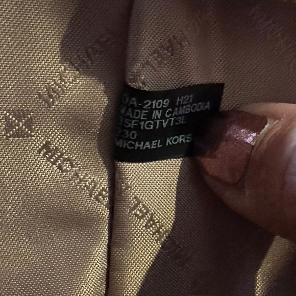 Michael Kors Jet Set Leather Luggage Brown Travel Shoulder Tote NWT - Picture 15 of 15